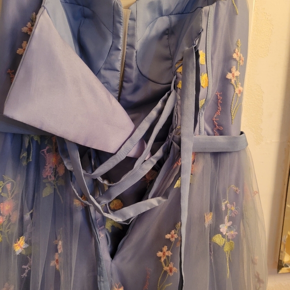 Embroidery flower tuelle prom dress - Picture 6 of 6